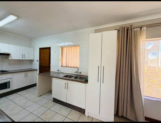 2 BEDROOM PROPERTY TO RENT IN BARTLETT